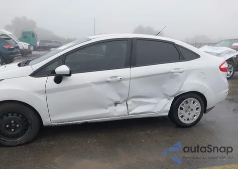 2016 Ford Fiesta S z USA, uszkodzony, nr VIN 3FADP4AJ3GM143114